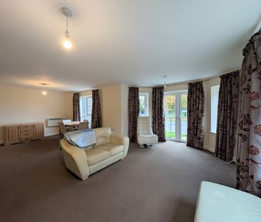 3 bedroom apartment to rent - Photo 1