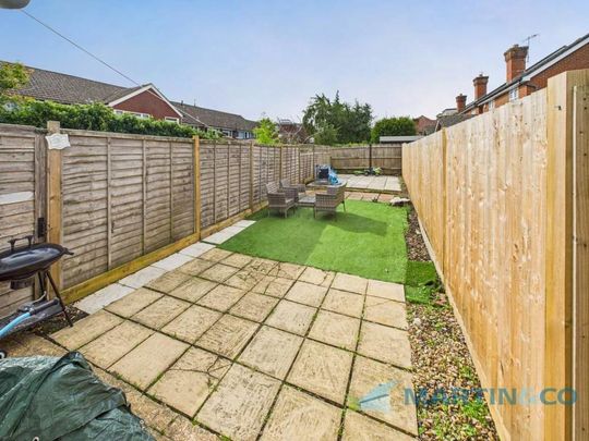 2 bedroom terraced house to rent - Photo 1