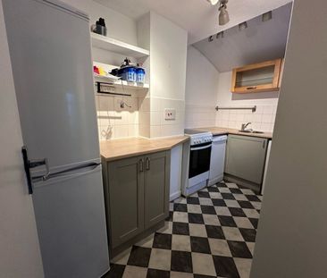 Studio Flat, Holland Road, BN3 - Photo 5