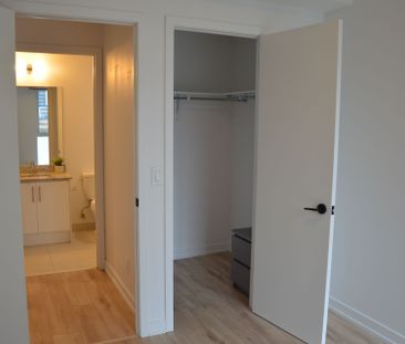 For Lease - 335 WHEAT BOOM Drive Unit# 203, Oakville, Ontario - Photo 4