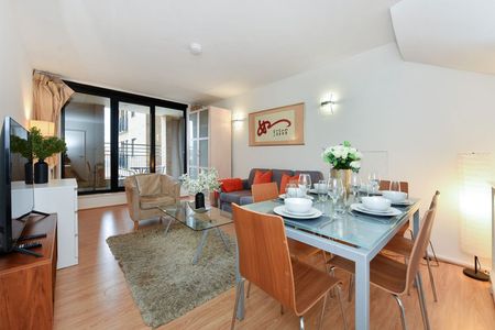 Cromwell Road - Photo 2