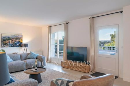 Maison à louer Mougins, Cote d'Azur, France6 500 EUR / Mois - Photo 2
