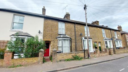 1 bedroom property to rent Hamlet Road, Chelmsford, CM2 - Photo 2