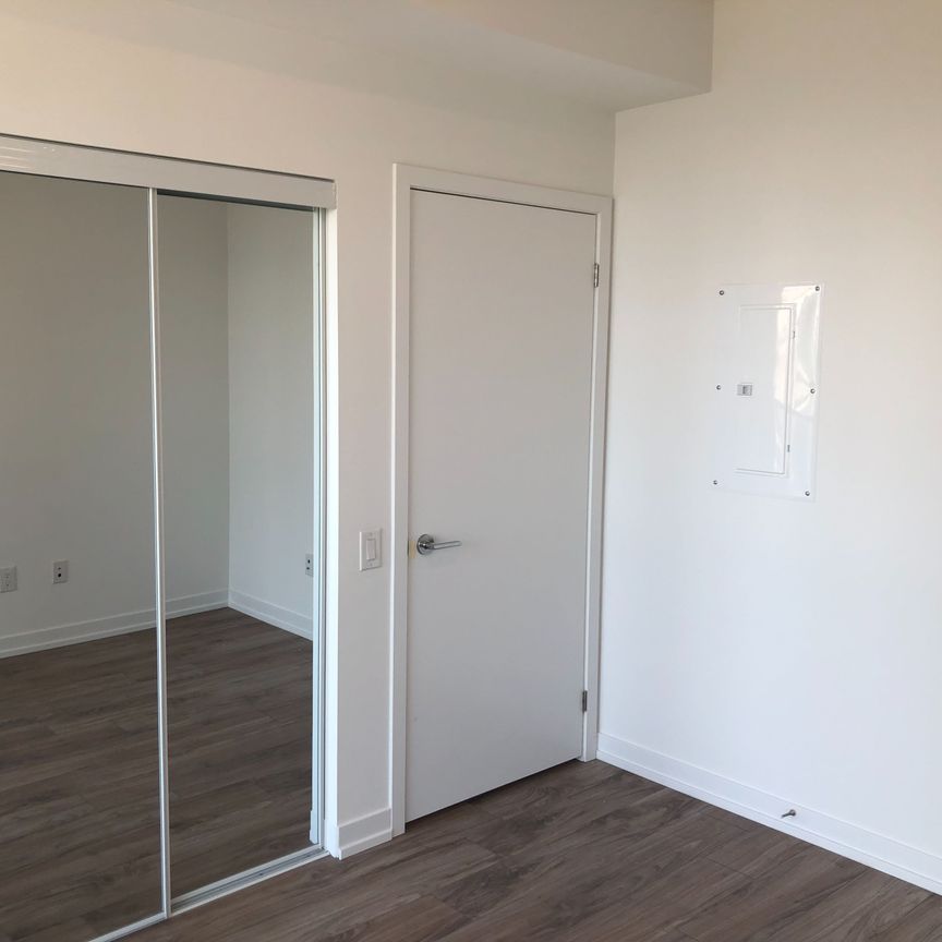 For Lease - 4065 Confederation Parkway Unit# 1709, Mississauga, Ontario - Photo 1