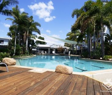 Furnished Studio Apartment - All Bills Included - Resort Style Comp... - Photo 3