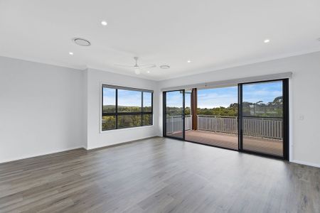 Brand new luxury designer home with water glimpses. - Photo 2