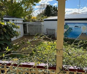 Spacious 4-Bedroom Family Home in Prime Hokowhitu - Photo 4