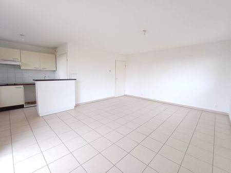 location Appartement T3 DE 63.64m² À FONBEAUZARD - Photo 5