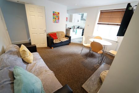 44 Wellington Street, NG3 1DX, NOTTINGHAM - Photo 2