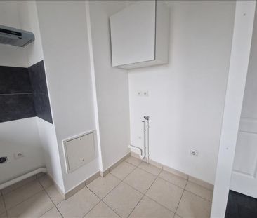 2 pièces - 36,71 m² - 3ème étage - Colocation non autorisée - Photo 2