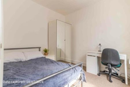 26 Gordon Street - Photo 4