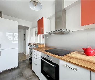 2 pièces - Meublé - 43,7 m² - 3ème étage - Colocation non autorisée - Photo 2