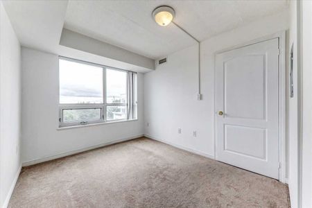For Lease - 4600 Steeles Ave East Avenue Unit# 716, Markham, Ontario - Photo 4