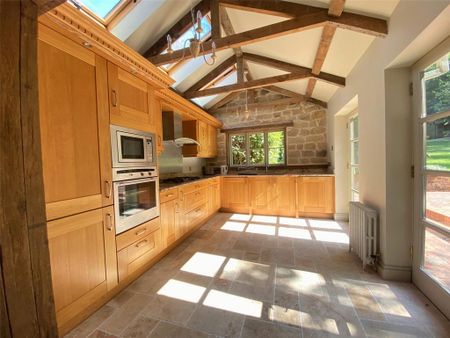 3 bedroom detached house to rent - Photo 3