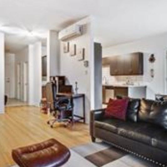 Appartement - 2C-271 Rue Deslières - Photo 1