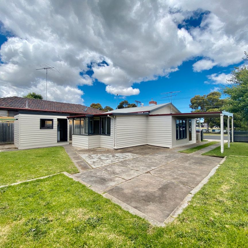 21 Richmond Crescent, Geelong - Photo 1