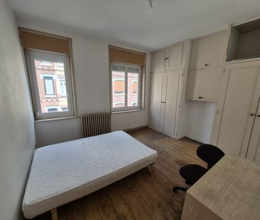 Location Appartement 1 pièce 11m² RONCHIN 59790 - Photo 5