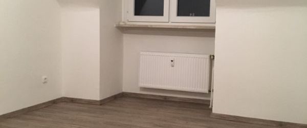 *** Gemütliche DG-Wohnung in grüner Lage! *** - Photo 1