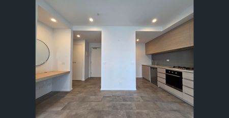 Modern 2 Bed Apartment in Prime Clayton Location - Photo 5