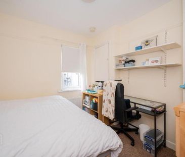 38 Windsor Drive, Belfast, BT9 7FH - Photo 3