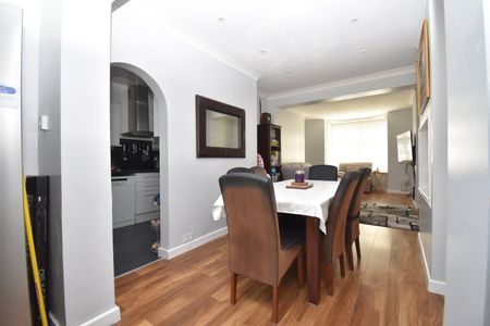 Marmadon Road, London, SE18 - Photo 2