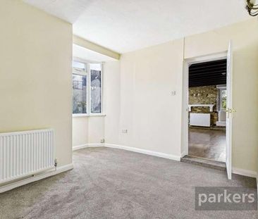 Station Road, Brize Norton, Carterton, Oxfordshire, OX18 - Photo 2