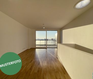 Moderne Dachgeschoss-Maisonette mit Charme und Aussicht - Photo 6