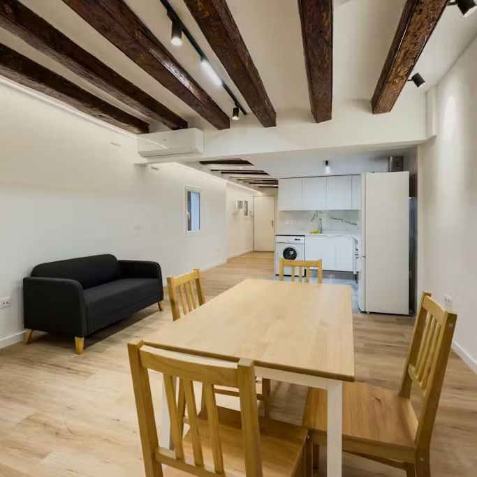 Carrer de la Portaferrissa, Barcelona, Catalonia 08002 - Foto 1