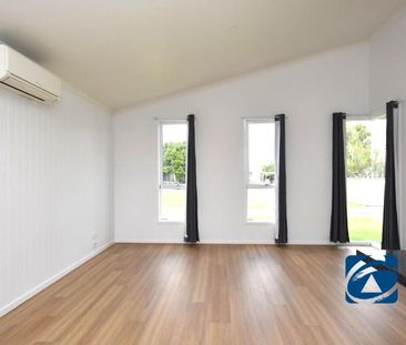 Step into style and comfort - 6 Meares Parade - Photo 2