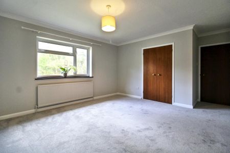 2 bedroom bungalow to rent - Photo 2