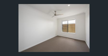 Charming Family Home in Greenbank - Photo 3