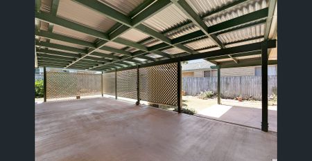 Modern Family Home in Prime Bayside Location - Photo 3