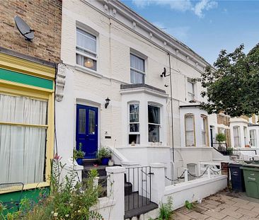 2 bedroom maisonette in London - Photo 1