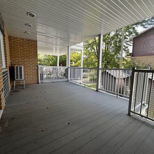 APPARTEMENT 4 1/2 + GRAND BALCON À LOUER - Photo 3