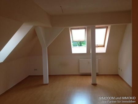 Gemütliche 2,5-Zimmer-Dachwohnung mit EINBAUKÜCHE im Niedrigenergie-Haus mit Spitzboden - Foto 5