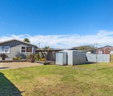 77, Dominion Road, Papakura - Photo 3