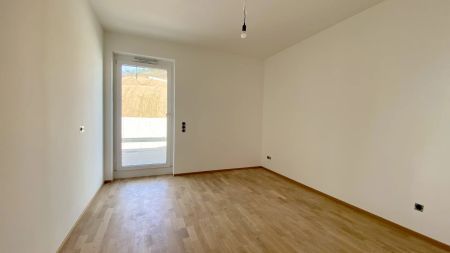 Neubau Erstbezug Ruhige Drei Zimmer Wohnung mit großer Terrasse - Foto 5