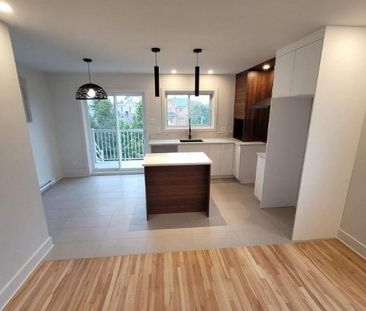 4½ tranquille rénové | WiFi, stationnement, A/C inclus - Photo 4