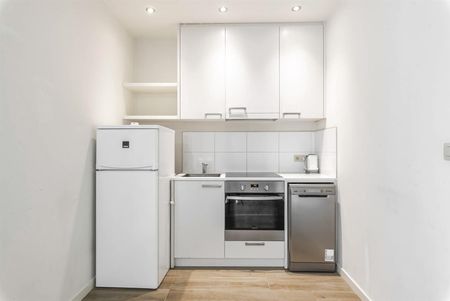 Gerenoveerd appartement op centrale ligging - Photo 2