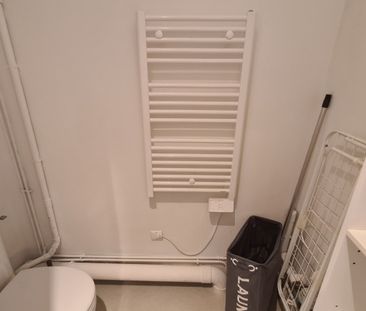 Location Appartement 1 pièce 25m² ORLEANS 45000 - Photo 4