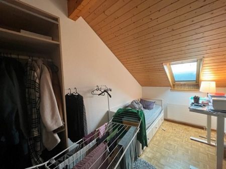 Proche de Nyon, bel appartement de 3,5 pièces dans les combles - Photo 2