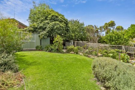 Old Ocean Grove Coastal Retreat - Photo 3