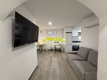 Alquiler Estudio en Urbanización - El Bosque, Villaviciosa De Odón - Photo 2