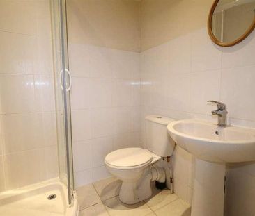 The George, Macclesfield, SK10 - Photo 5