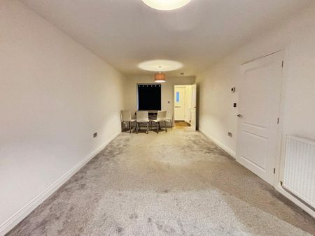 3 bedroom detached house to rent - Photo 2