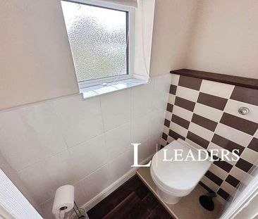 Garden Place, Stoke-on-trent, Staffordshire, ST4 - Photo 6