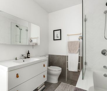 For Lease - 60 Bathurst Street Unit# 811, Toronto, Ontario - Photo 4