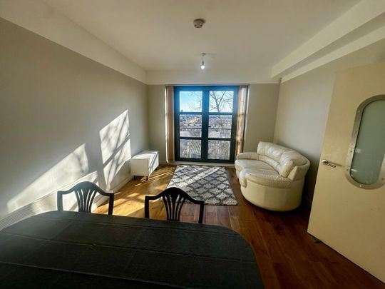 2 Bed Flat, Bishopsgate House, CV1 - Photo 1