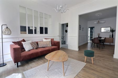 Location appartement 3 pièces, 74.13m², Marseille 06 - Photo 2