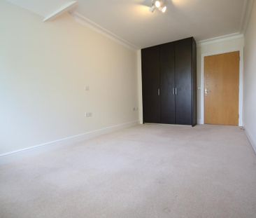 3 bedroom apartment to rent - Photo 2